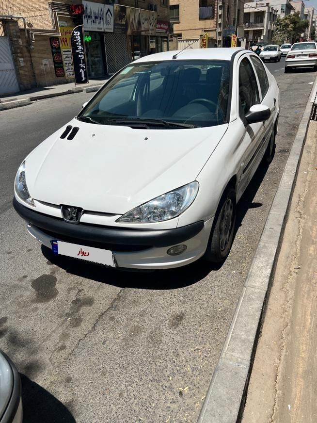 پژو ۲۰۶ صندوق دار v8 - 1398