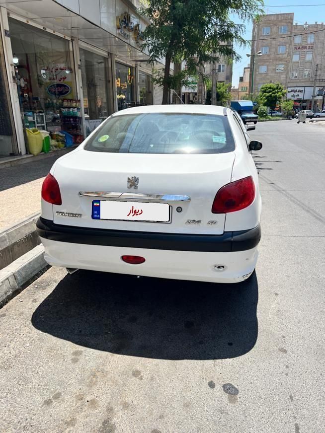 پژو ۲۰۶ صندوق دار v8 - 1398