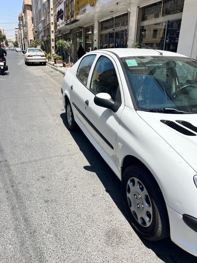 پژو ۲۰۶ صندوق دار v8 - 1398