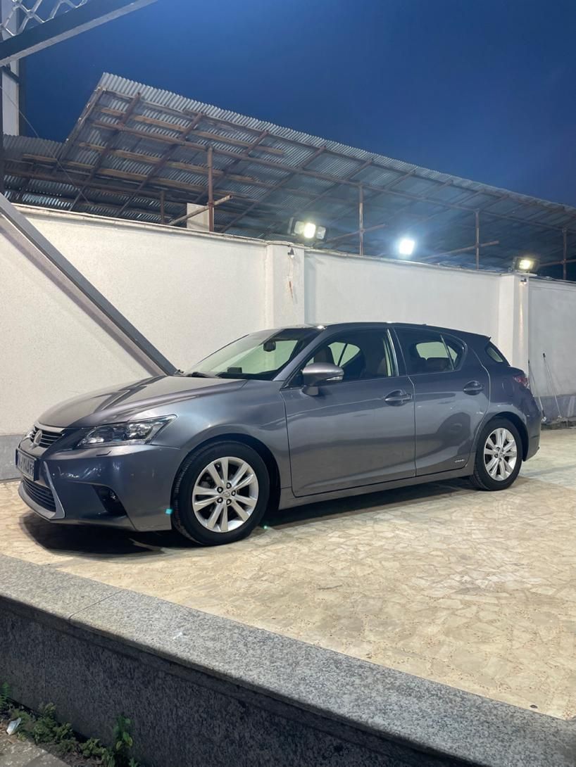 لکسوس CT 200H - 2015
