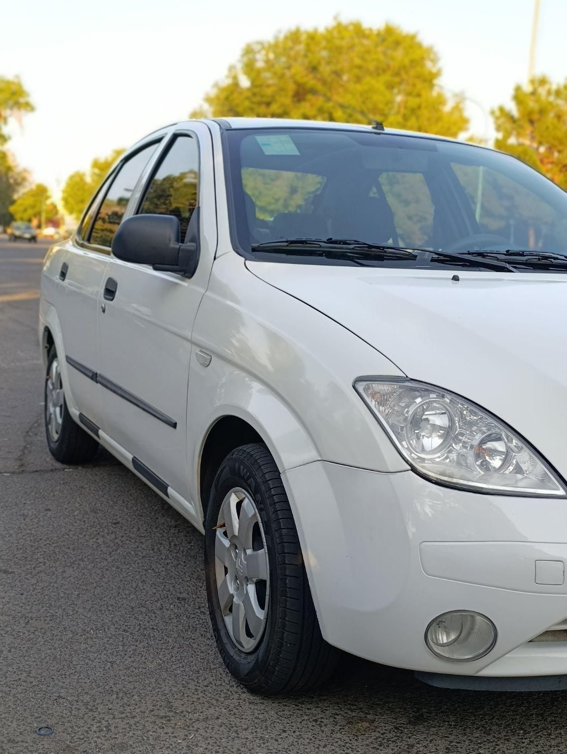 تیبا صندوق دار SX - 1400