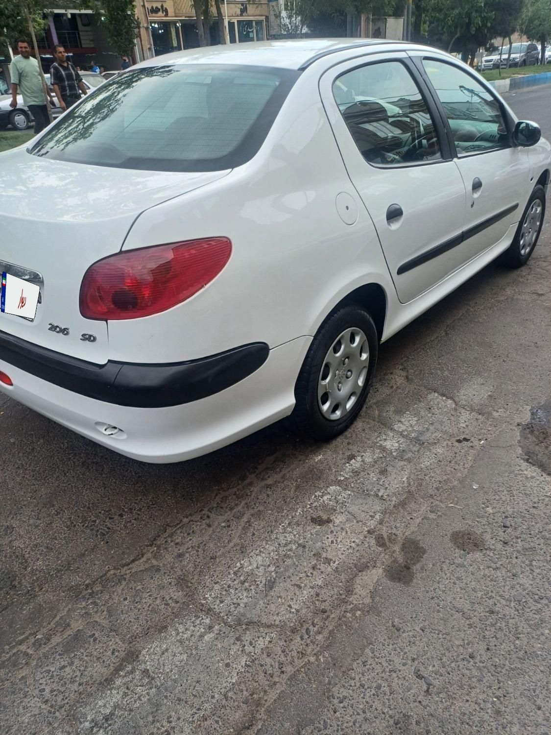 پژو ۲۰۶ صندوق دار v8 - 1390