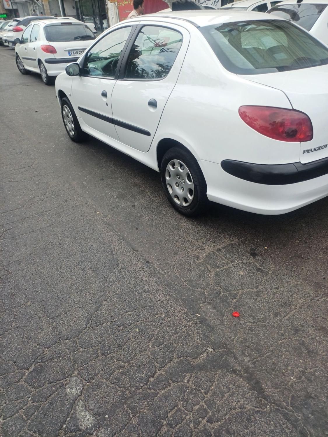 پژو ۲۰۶ صندوق دار v8 - 1390
