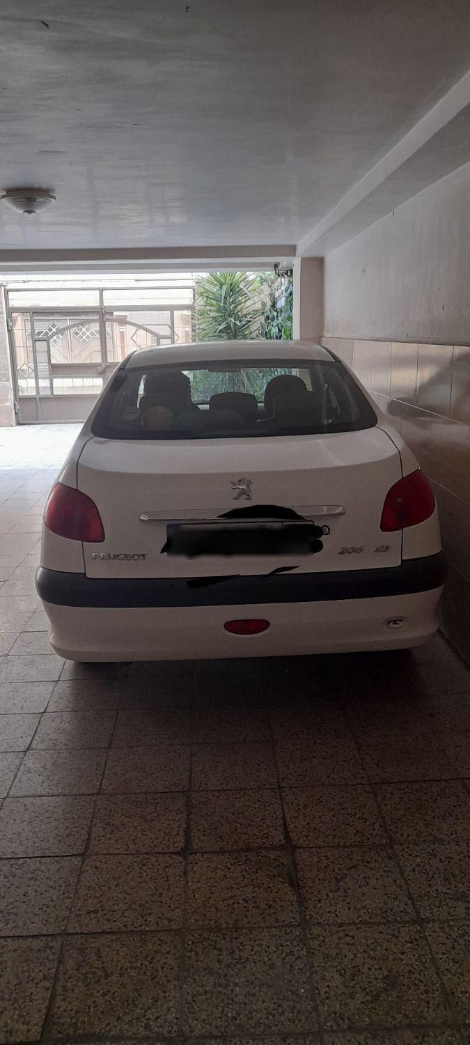 پژو ۲۰۶ صندوق دار v8 - 1398