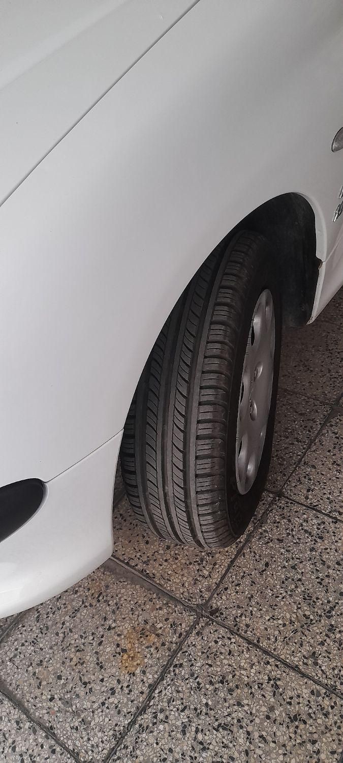 پژو ۲۰۶ صندوق دار v8 - 1398