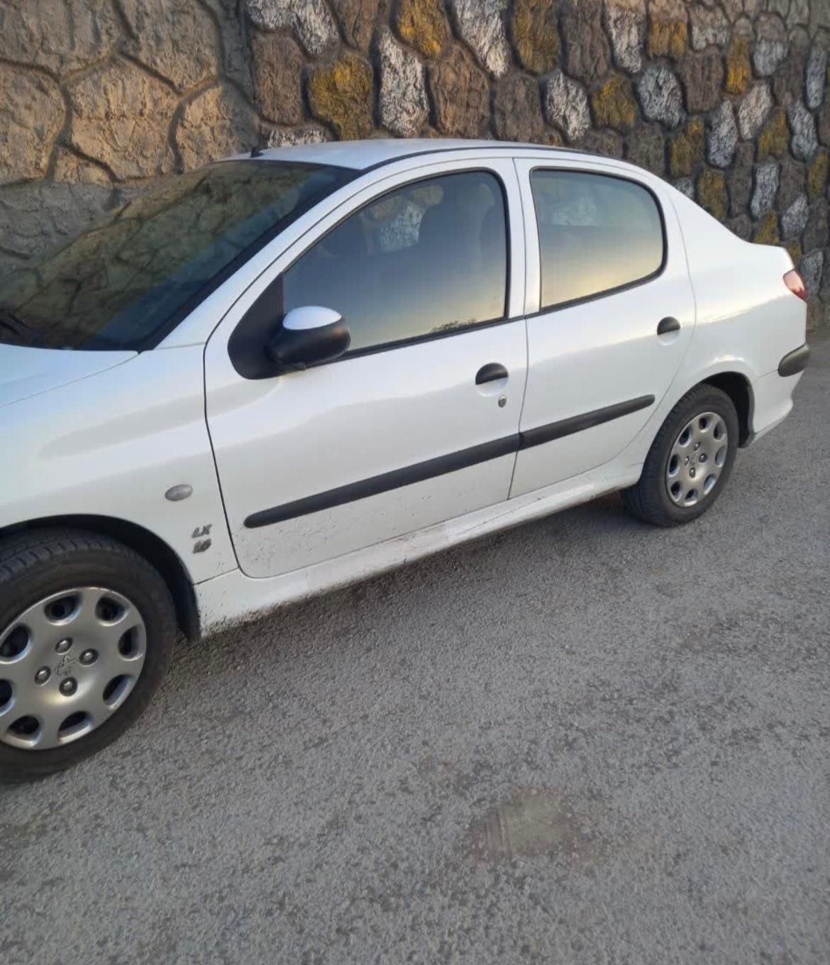 پژو ۲۰۶ صندوق دار v8 - 1399