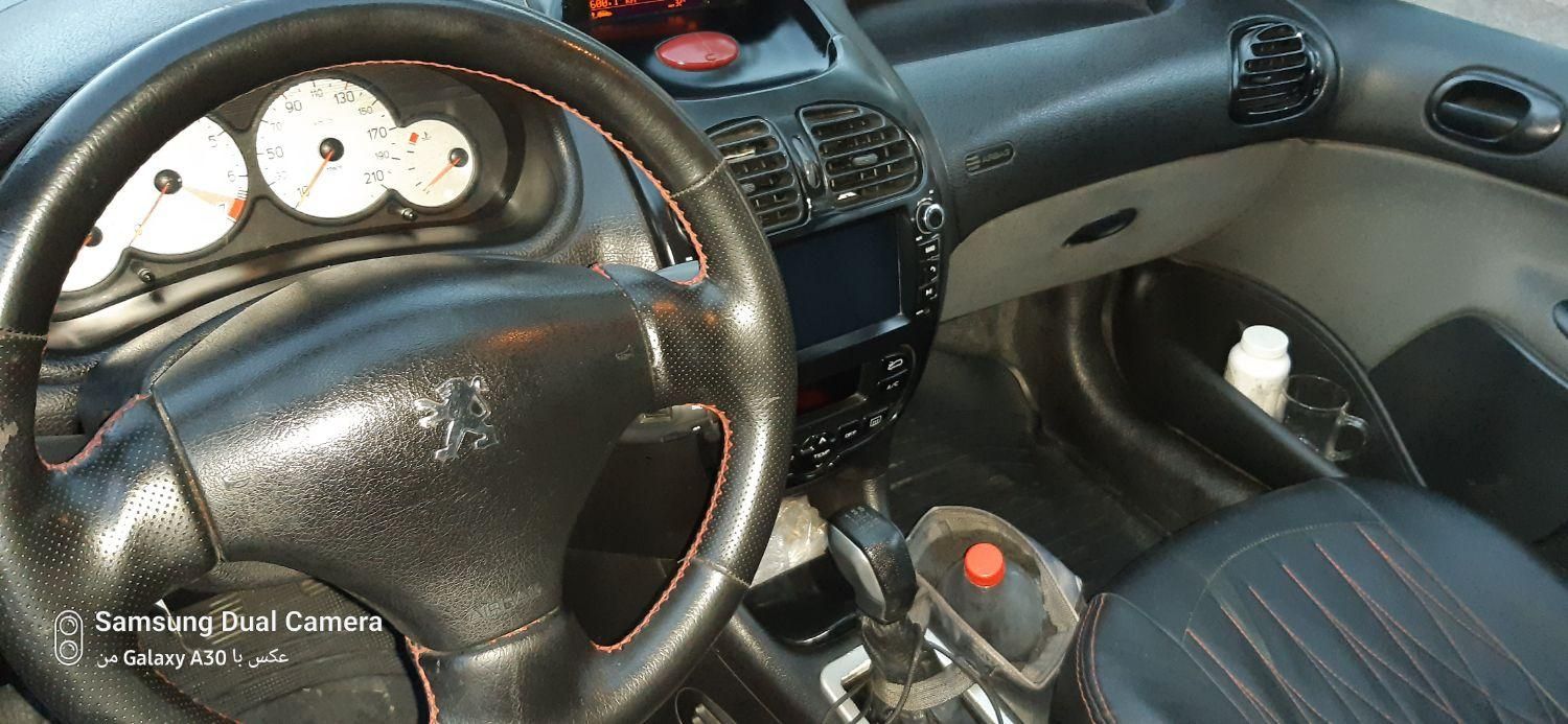 پژو ۲۰۶ صندوق دار v8 - 1395