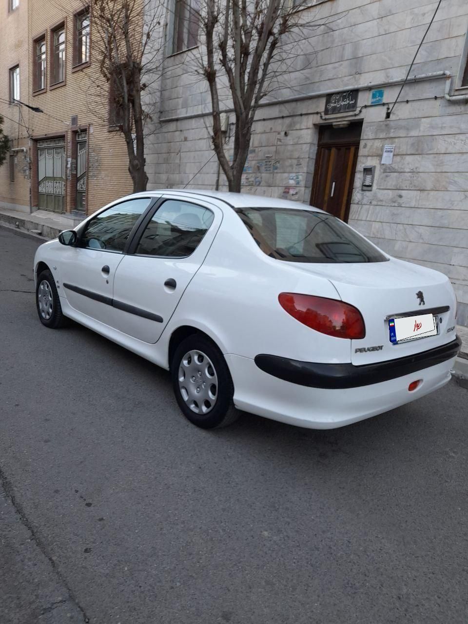 پژو ۲۰۶ صندوق دار v20 - 1387