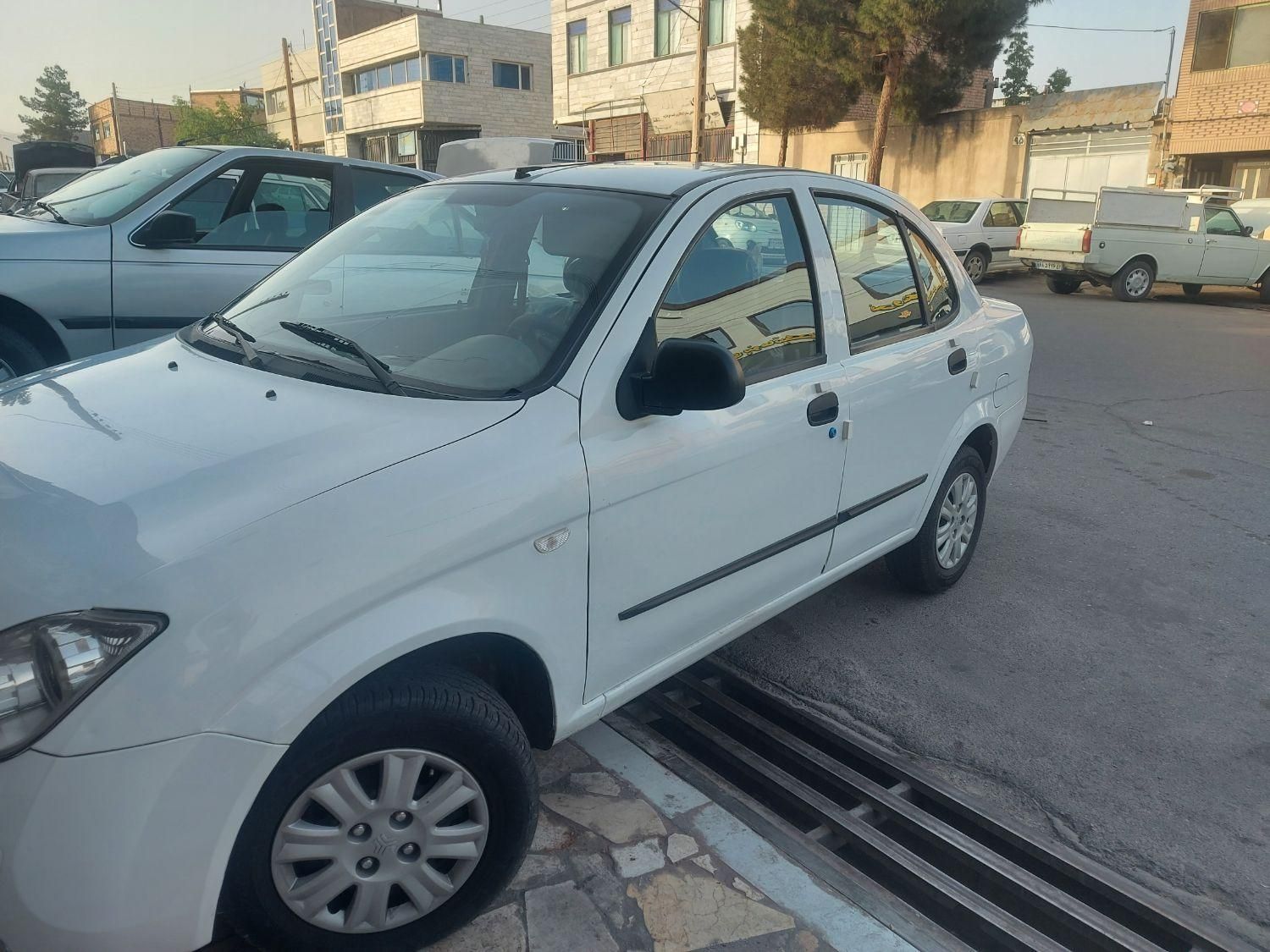 تیبا صندوق دار SX - 1395
