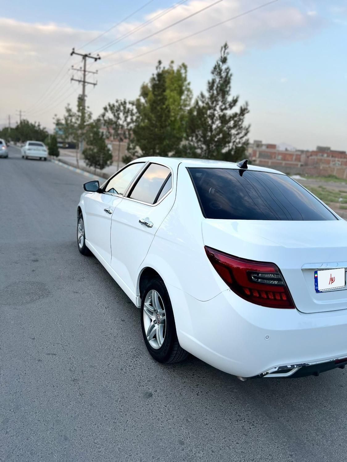 دنا پلاس توربو 6 دنده - 1403