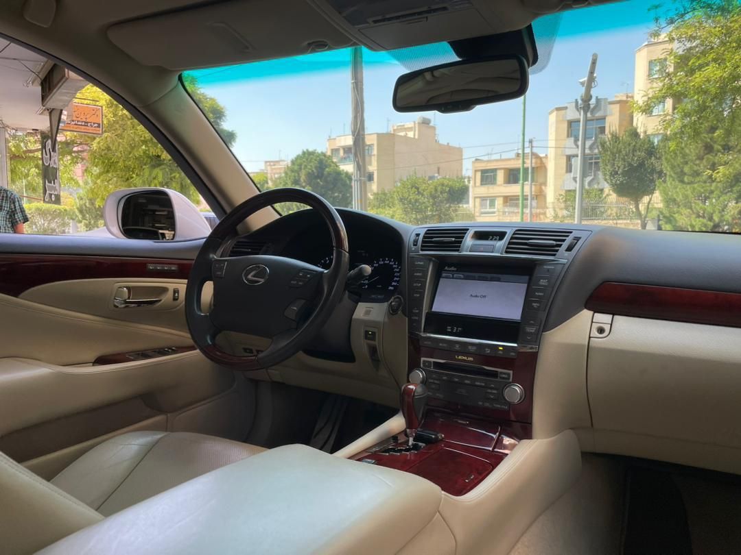 لکسوس LS 460 - 2012