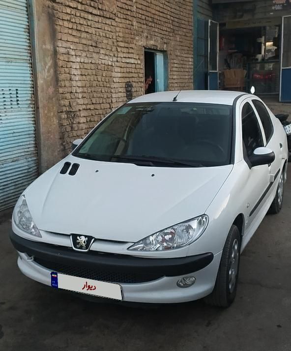 پژو ۲۰۶ صندوق دار v8 - 1399