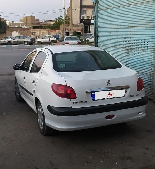 خودرو پژو، ۲۰۶ صندوق دار آگهی ann_19835675