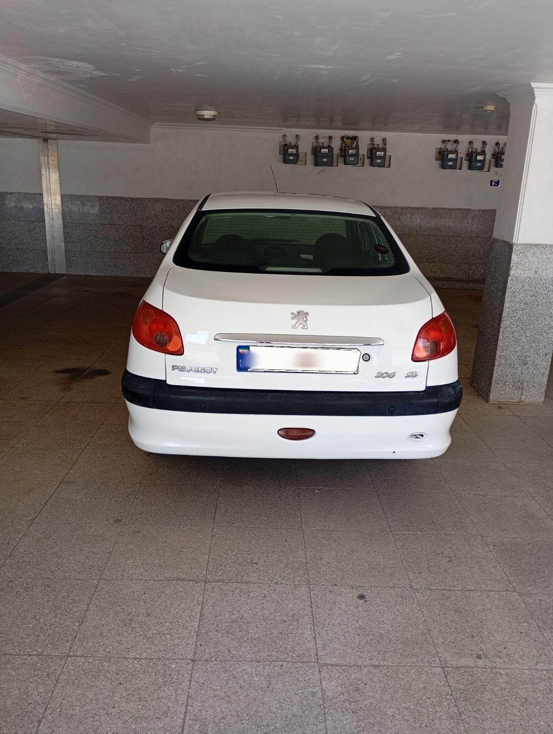 پژو ۲۰۶ صندوق دار v8 - 1395