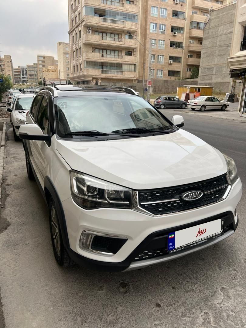 ام وی ام X22 دنده‌ای لاکچری - 1396
