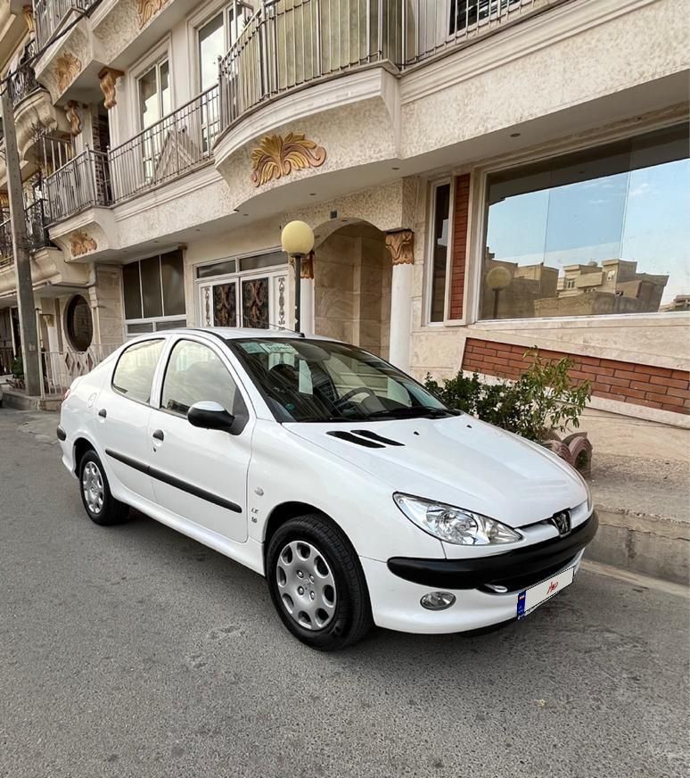 پژو ۲۰۶ صندوق دار v8 - 1399