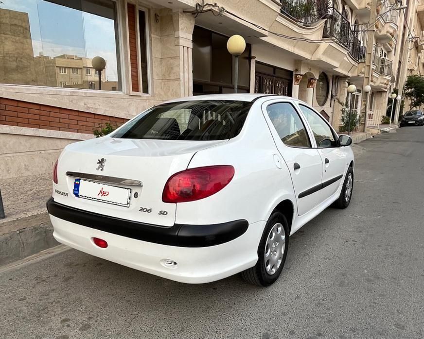 پژو ۲۰۶ صندوق دار v8 - 1399