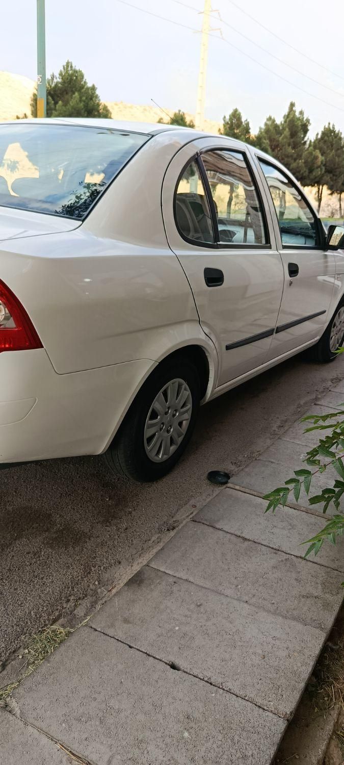 تیبا صندوق دار SX - 1400