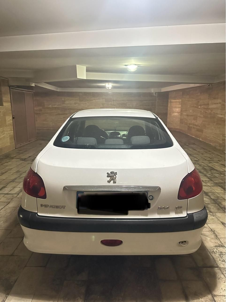 پژو ۲۰۶ صندوق دار v8 - 1397