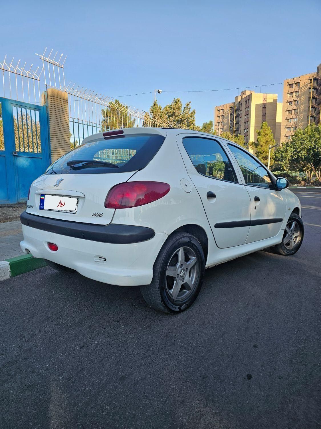 پژو 206 تیپ 5 - 1399