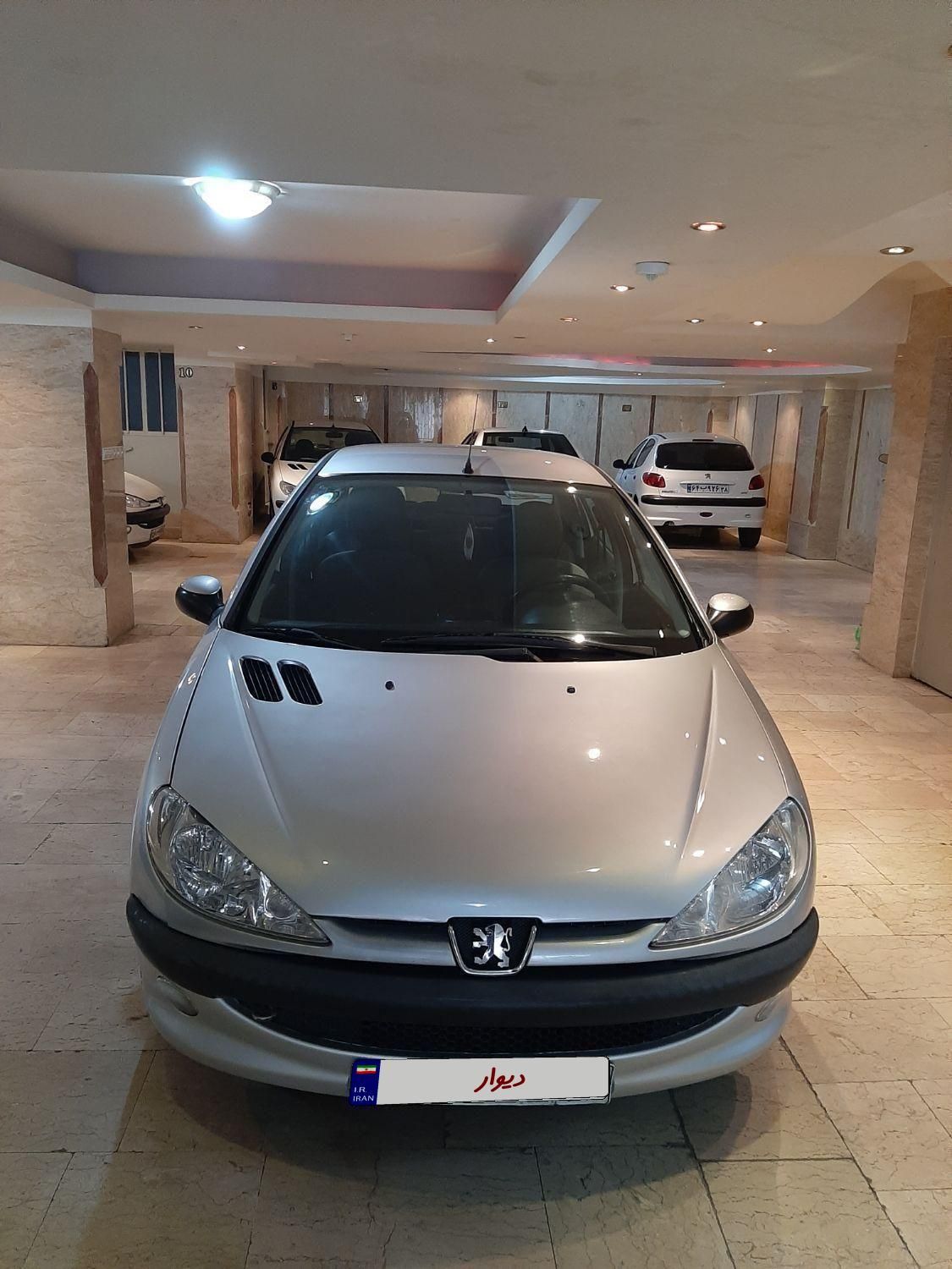 پژو ۲۰۶ صندوق دار v8 - 1393