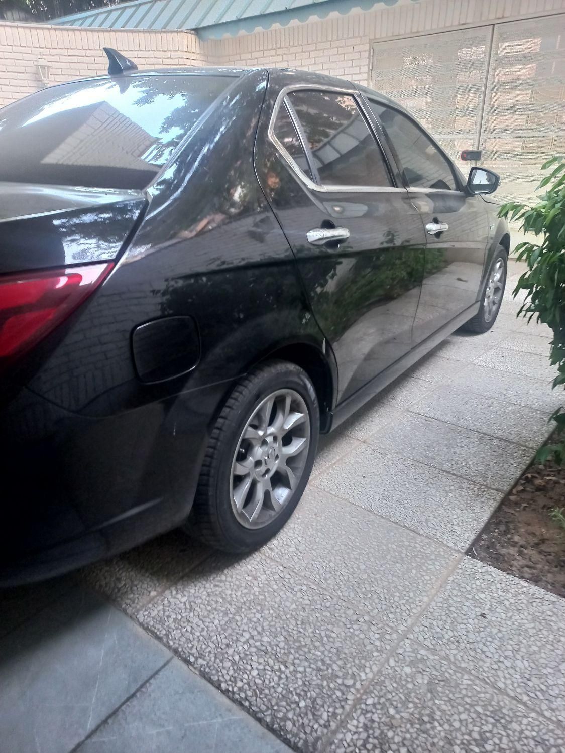 دنا پلاس توربو اتوماتیک - 1403