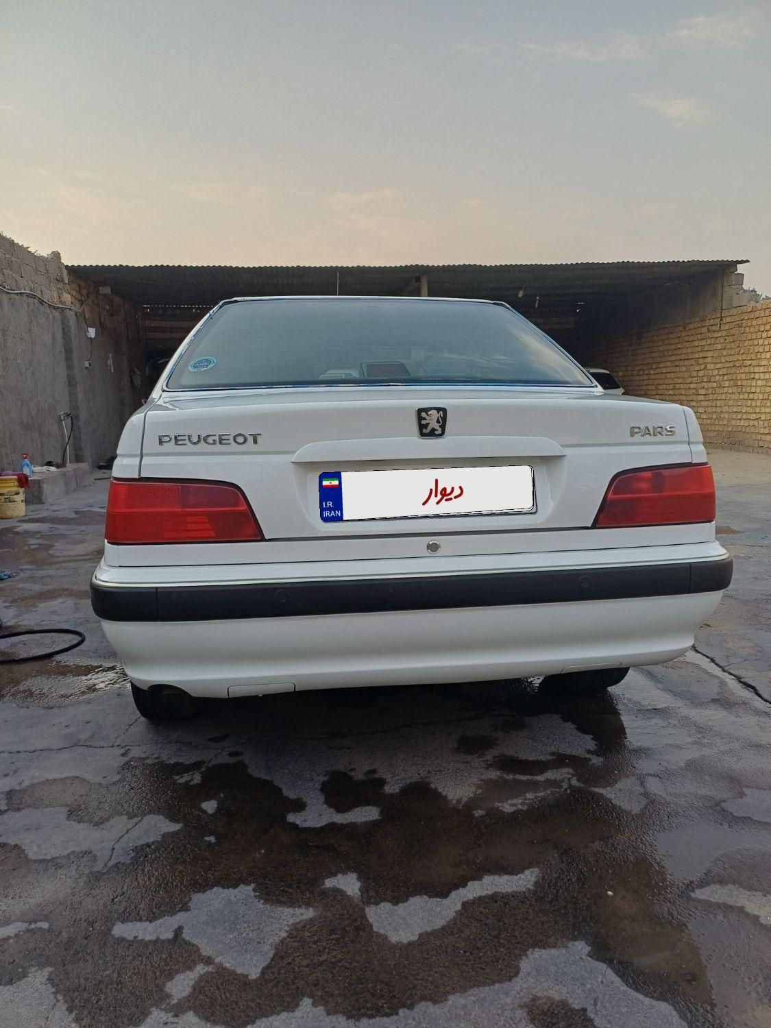 پژو پارس XU7P - 1402