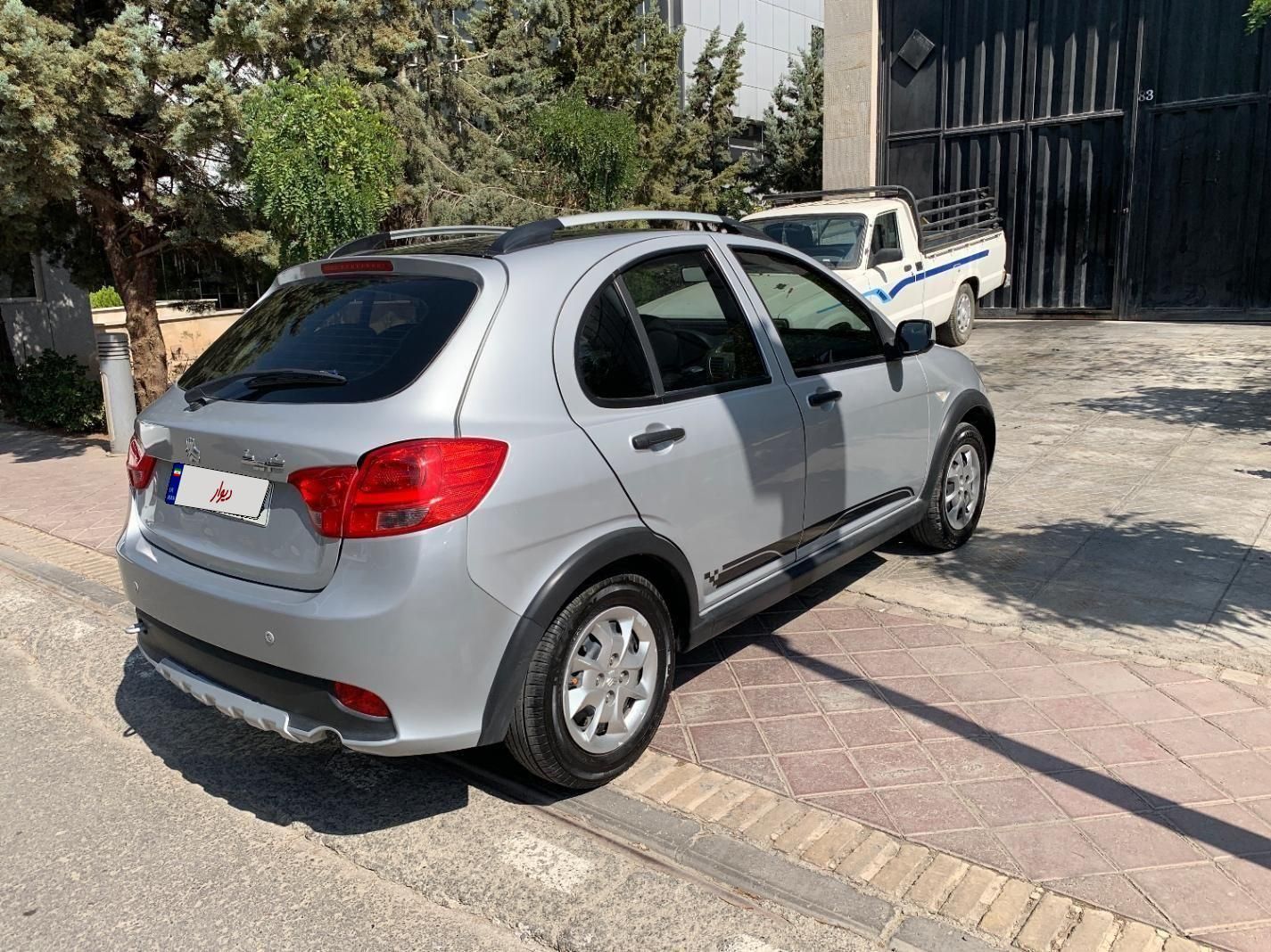 کوییک R دنده‌ای - 1402
