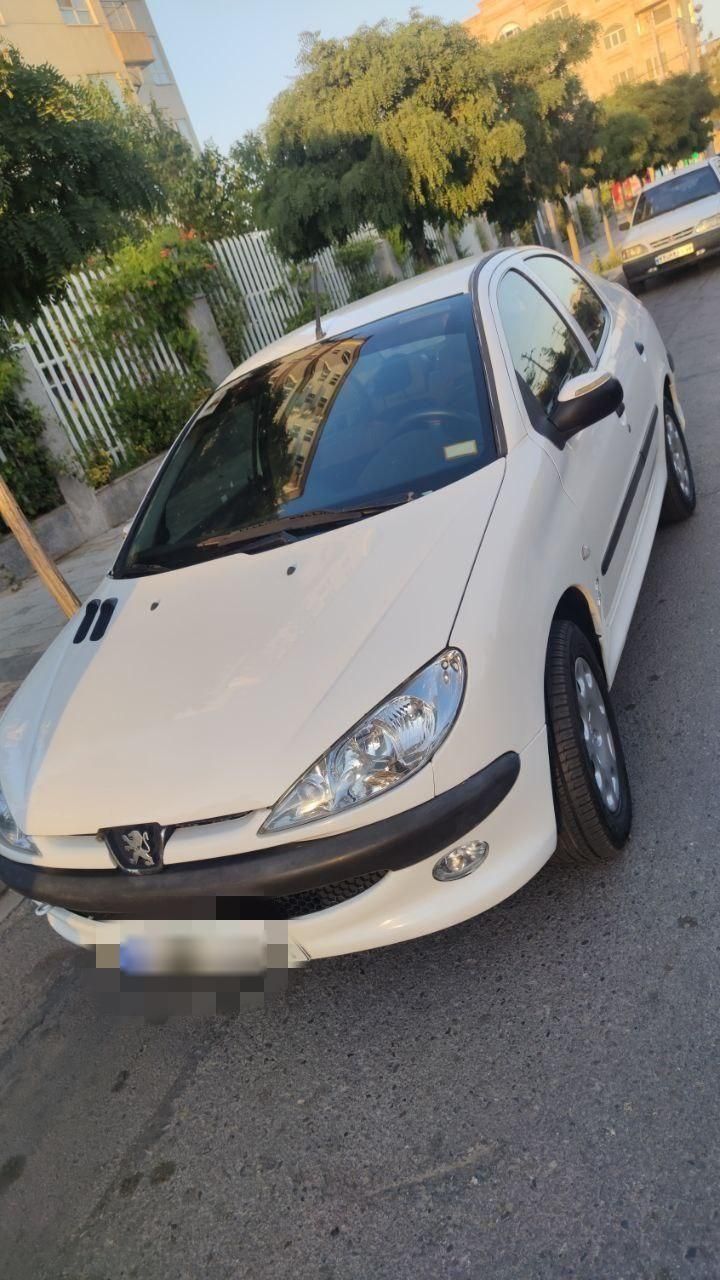 پژو ۲۰۶ صندوق دار v8 - 1392
