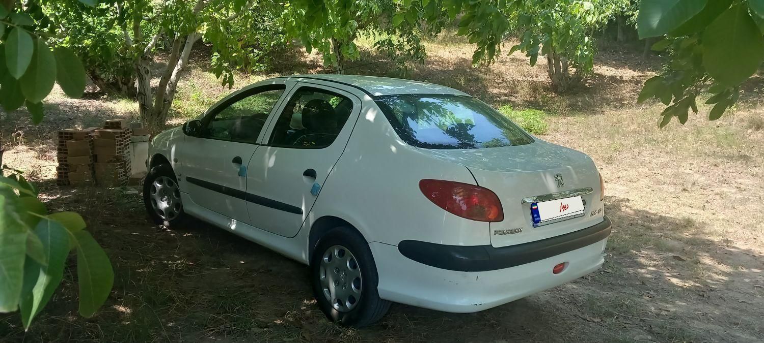 پژو ۲۰۶ صندوق دار v8 - 1395