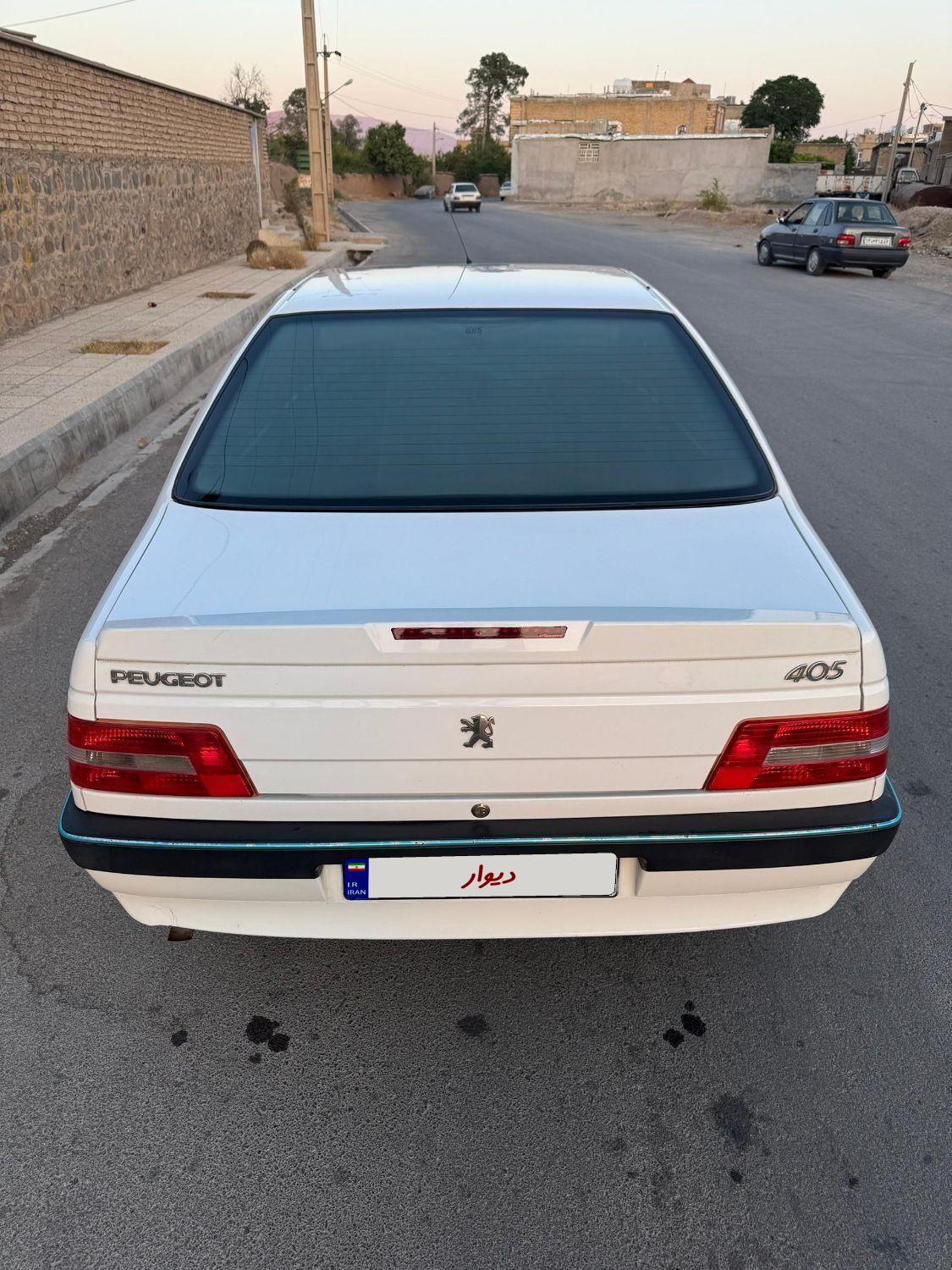 پژو 405 SLX بنزینی TU5 - 1390
