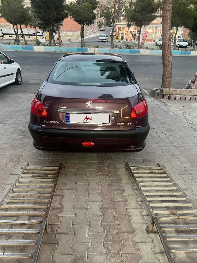 پژو ۲۰۶ صندوق دار v8 - 1395