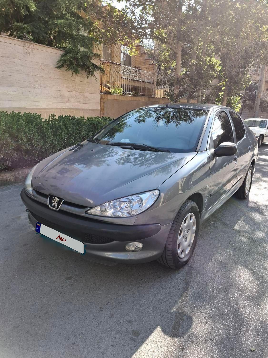 پژو ۲۰۶ صندوق دار v8 - 1396