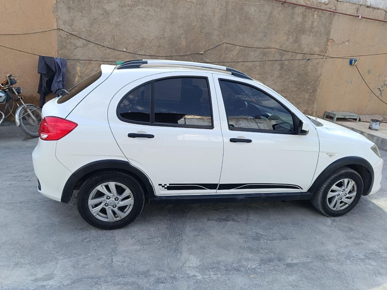 کوییک R دنده‌ای - 1401