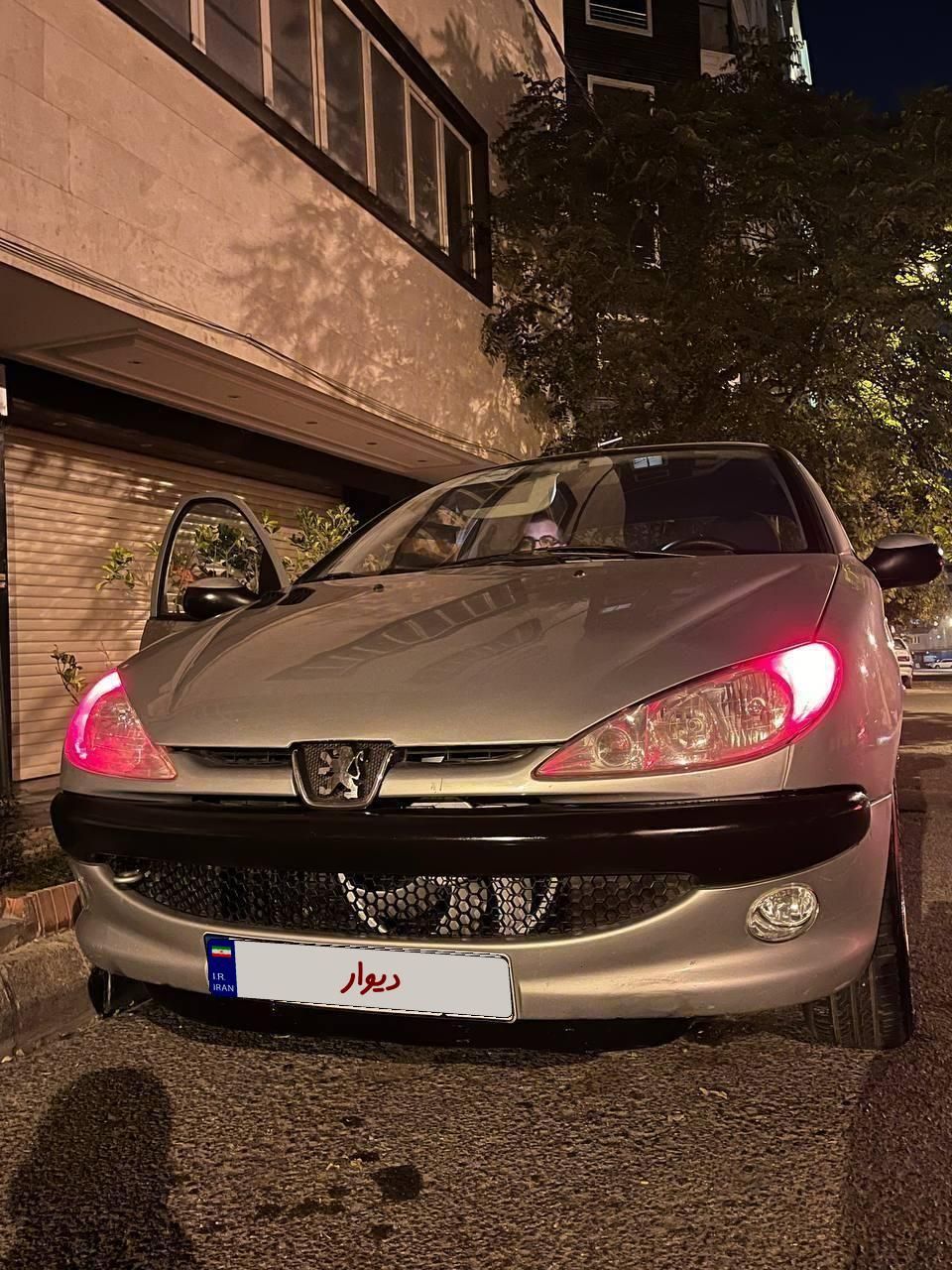 پژو ۲۰۶ صندوق دار v8 - 1394