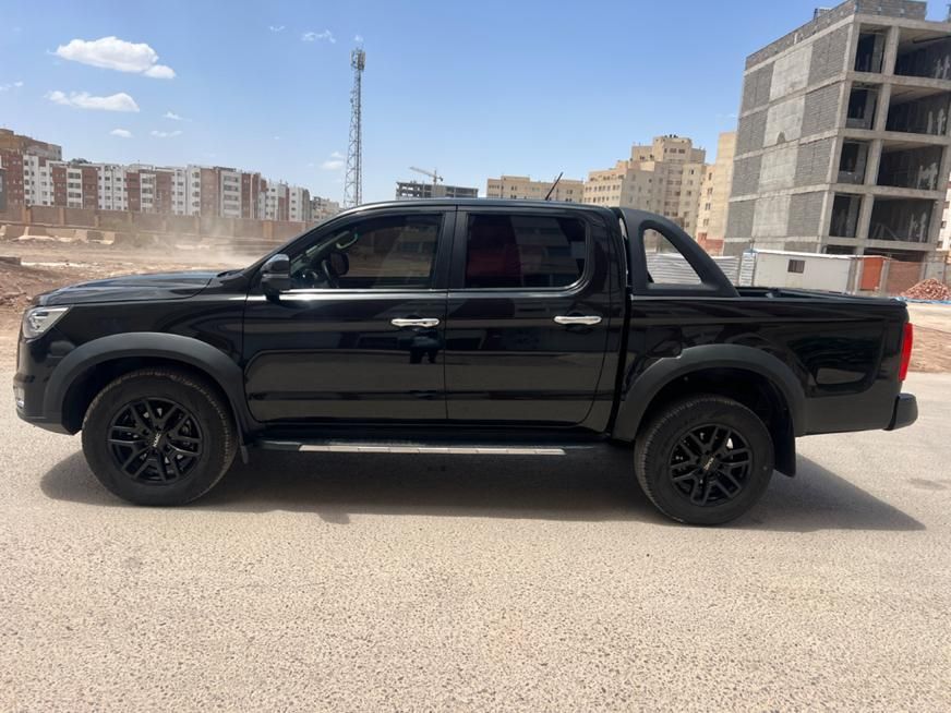 خودرو کی ام سی، T8 آگهی ann_19839188