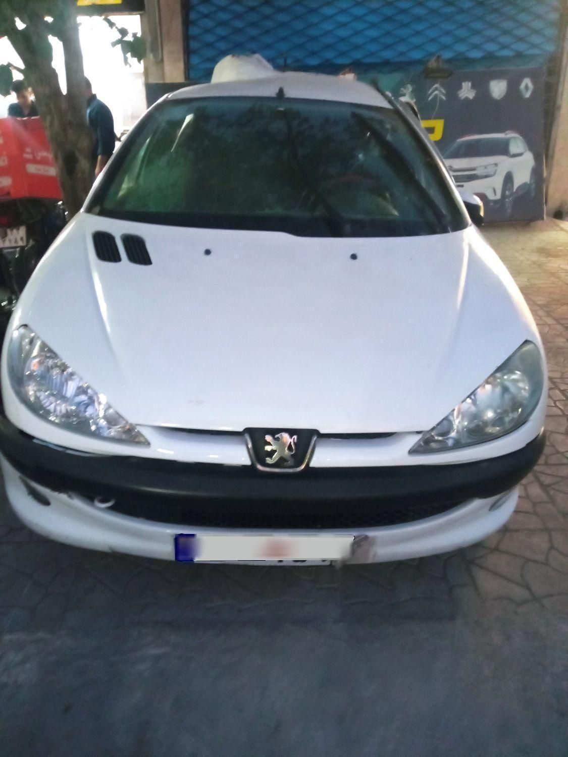 پژو ۲۰۶ صندوق دار v8 - 1394