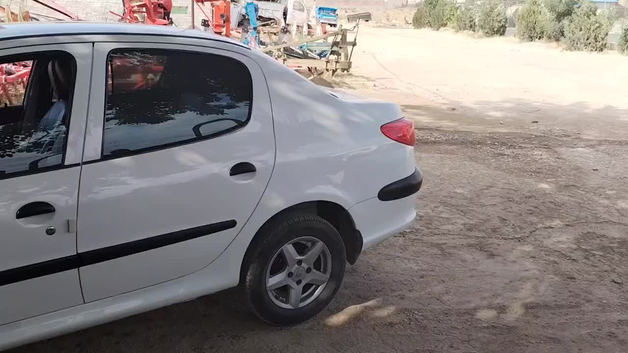 پژو ۲۰۶ صندوق دار v8 - 1393