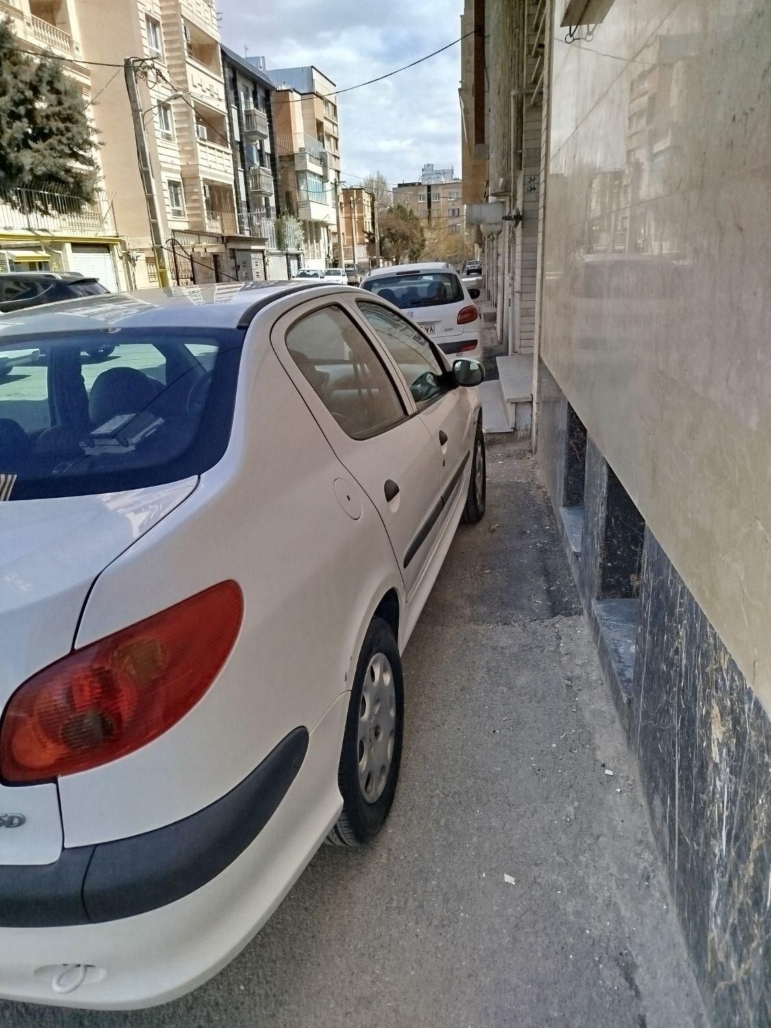 پژو ۲۰۶ صندوق دار v8 - 1393