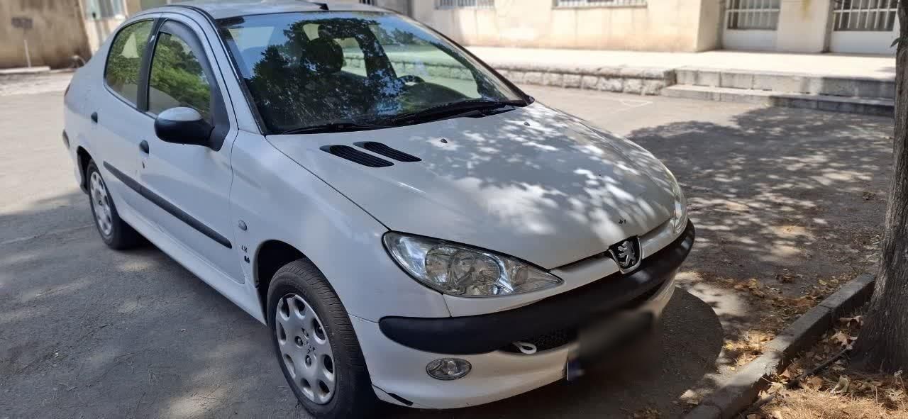 پژو ۲۰۶ صندوق دار v8 - 1388