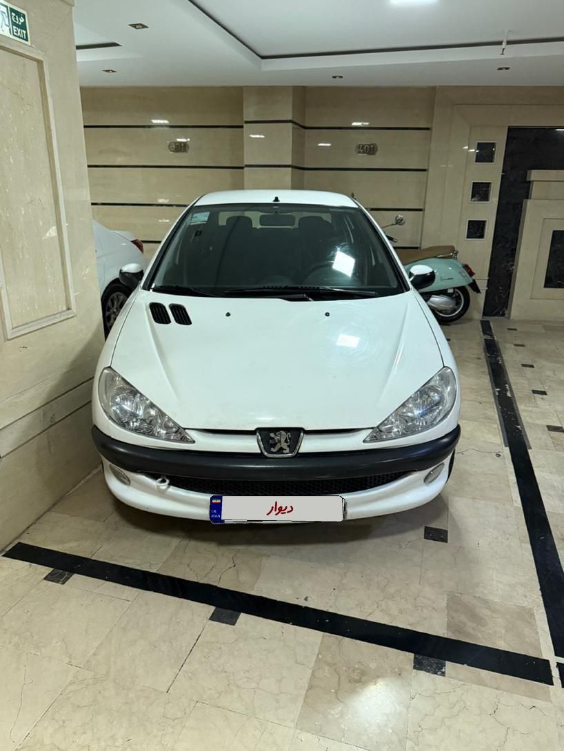 پژو ۲۰۶ صندوق دار v8 - 1393