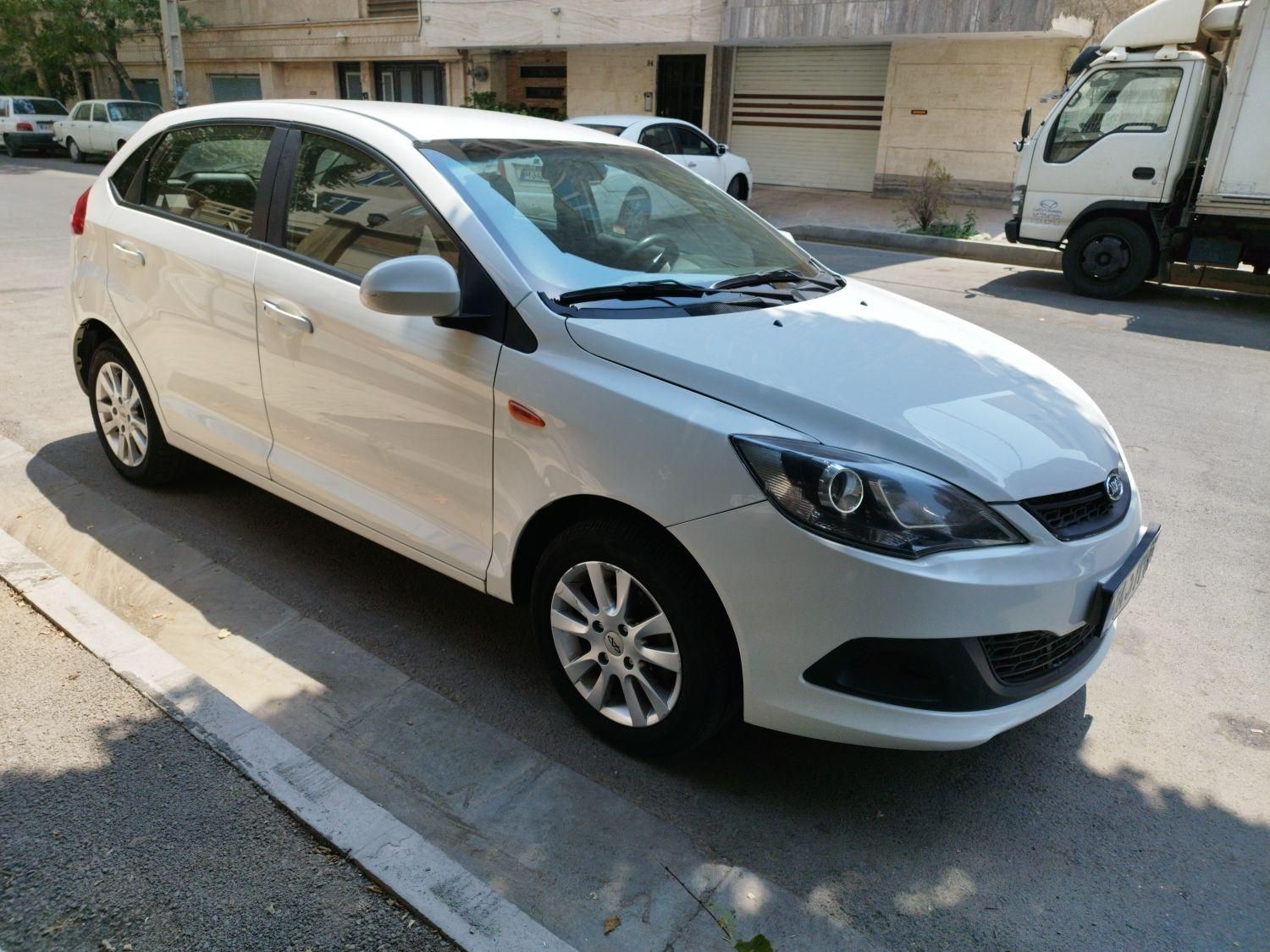 ام وی ام 315 هاچ بک ساده دنده ای - 1395