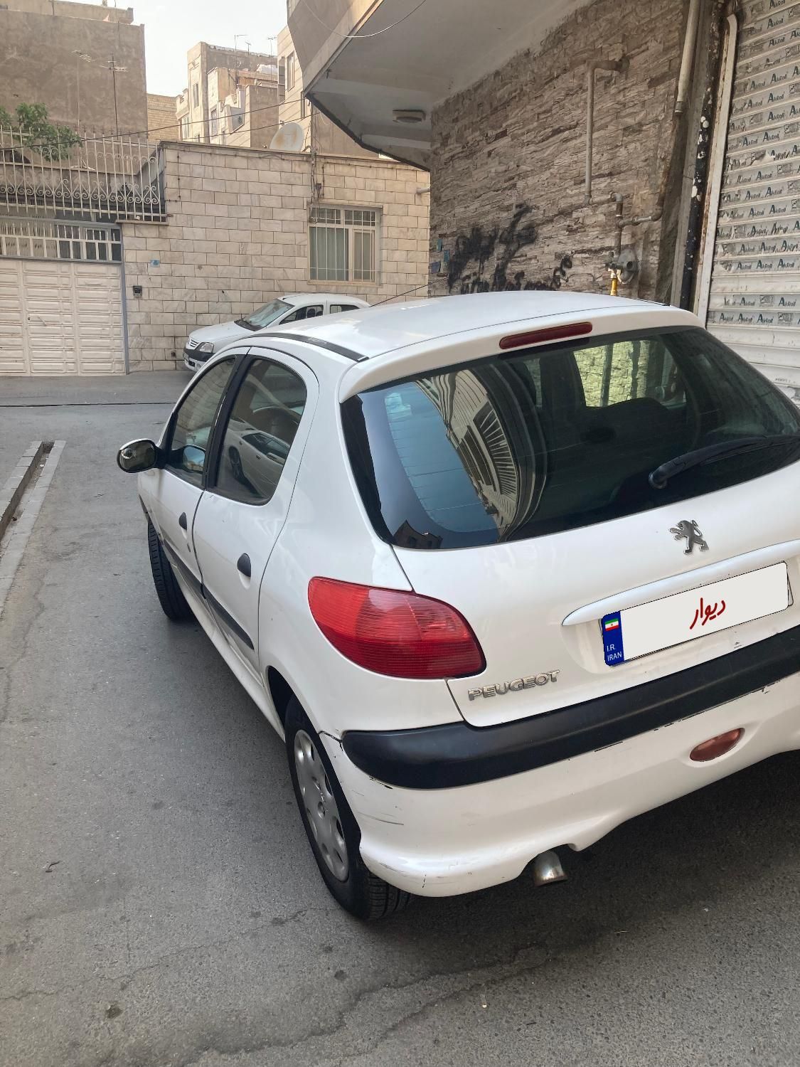 پژو 206 تیپ 3 - 1390