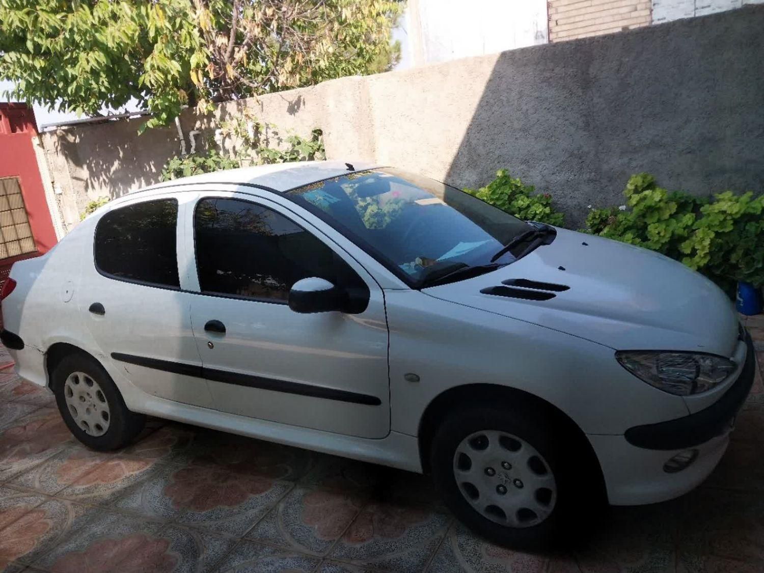 پژو ۲۰۶ صندوق دار v8 - 1395