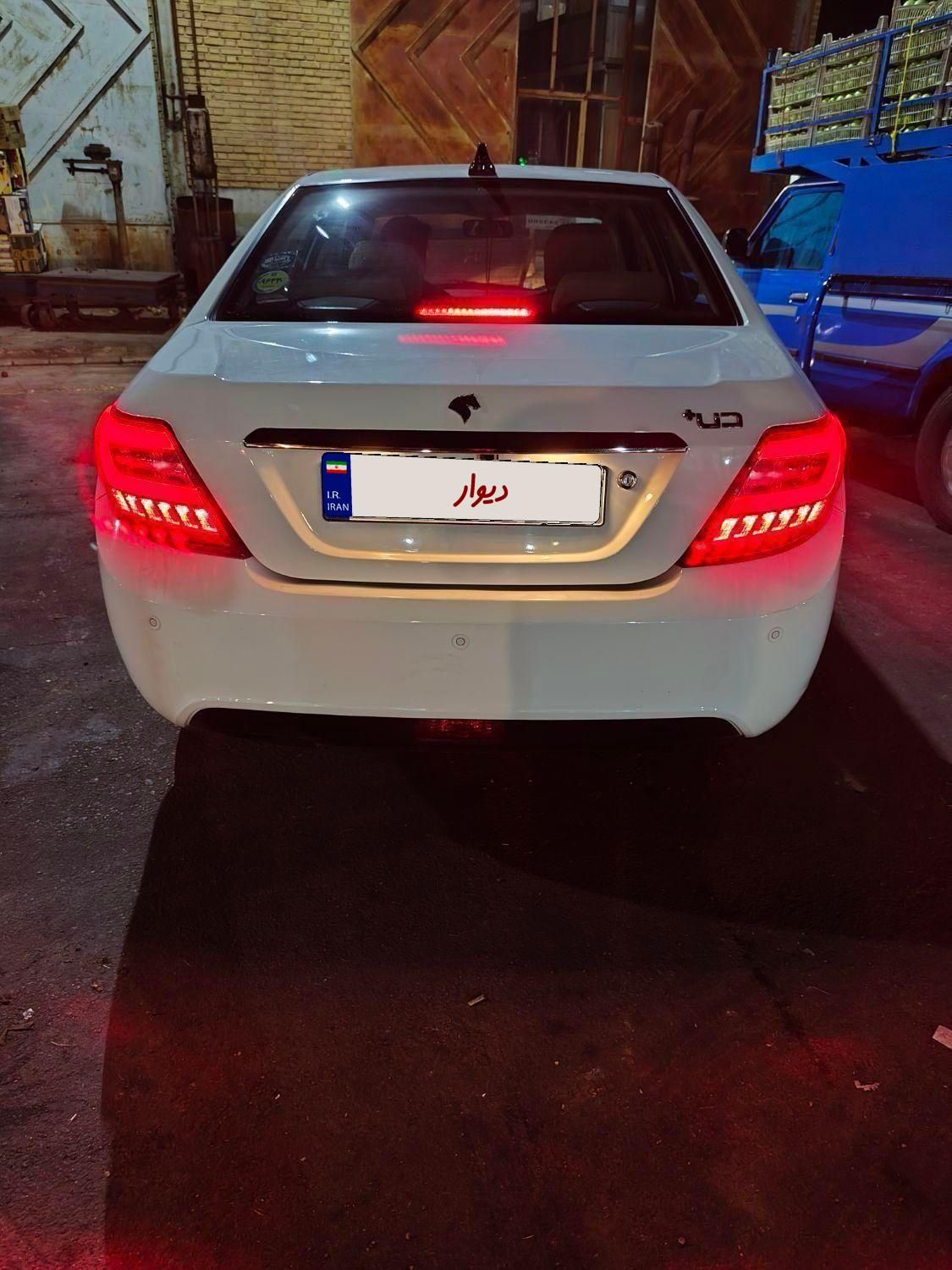 خودرو دنا، پلاس آگهی ann_19841110