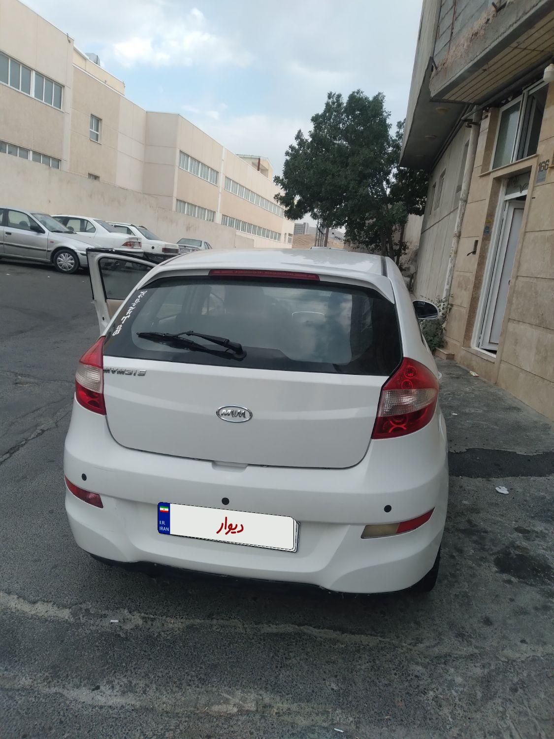 ام وی ام 315 هاچ بک ساده دنده ای - 1392