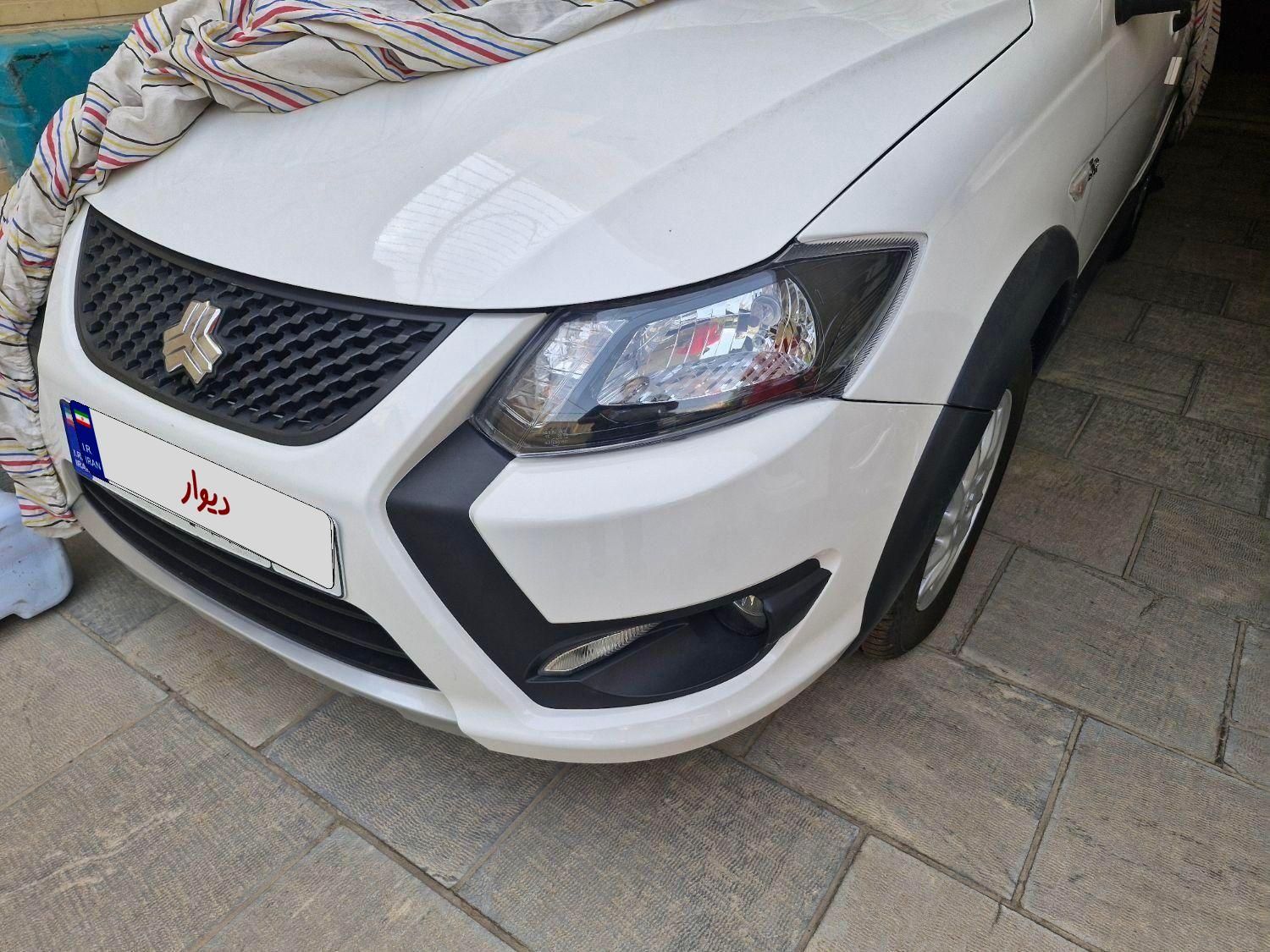 خودرو کوییک، R آگهی ann_19841272