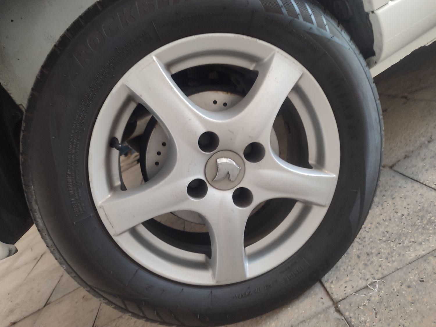 سمند LX XU7 - 1395