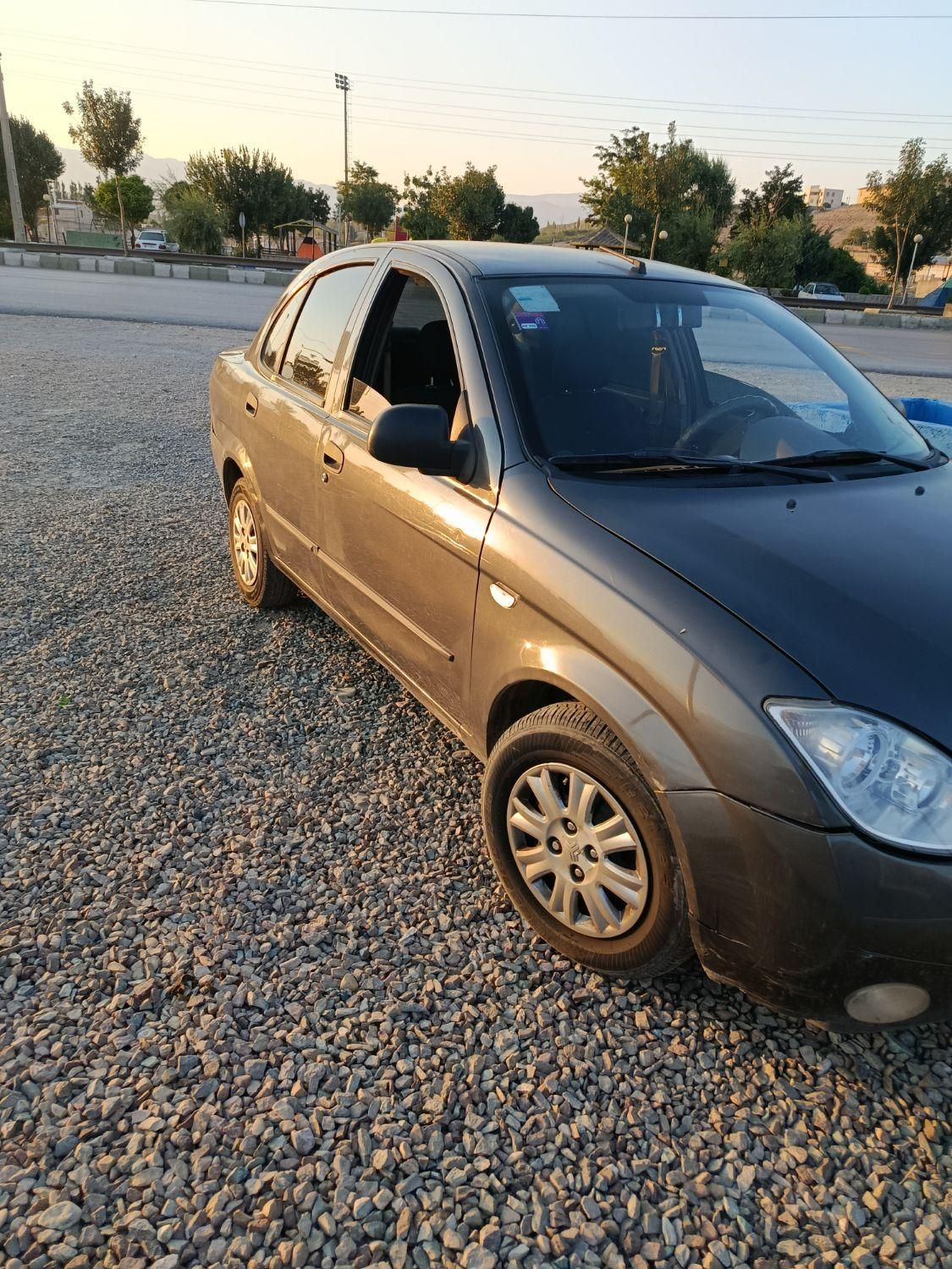 تیبا صندوق دار EX - 1395