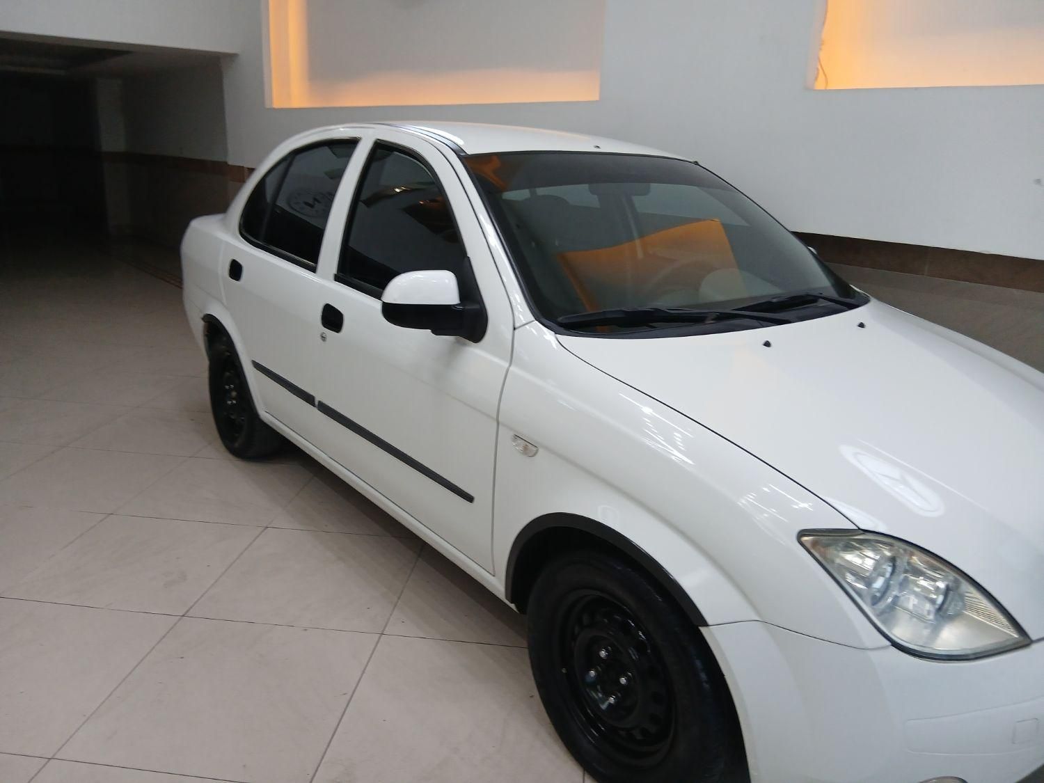 تیبا صندوق دار SX - 1400